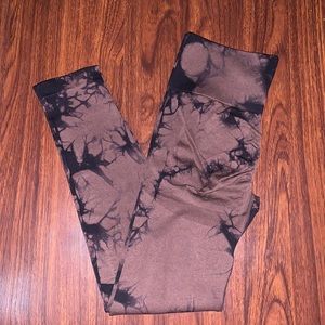 ✨Brown Butt Scrunch Leggings✨